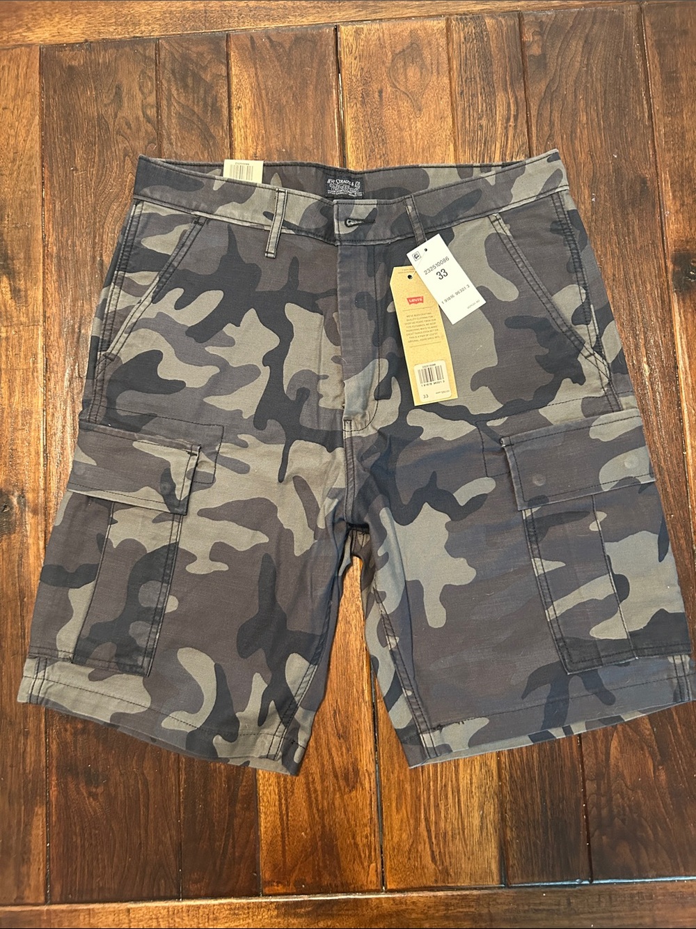Levi's Men's Camo Cargo Shorts - Black & Gray